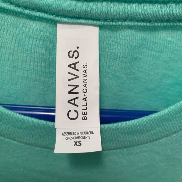 Unique Tee🐥 - Picture 4 of 4